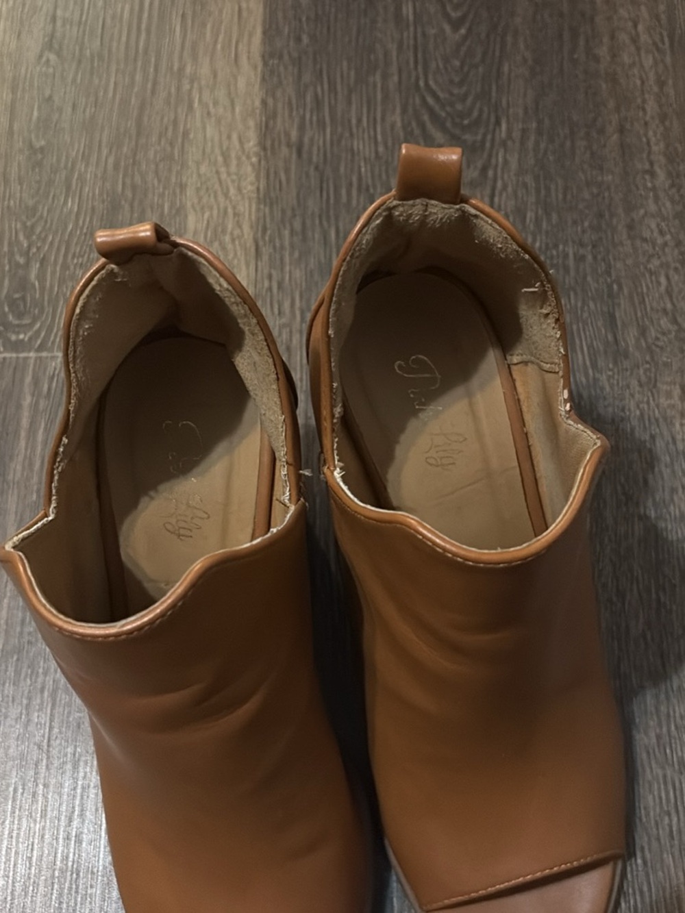 Pink Lily Open-Toe Block Heel Ankle Booties - Tan size 6 - Picture 2 of 2